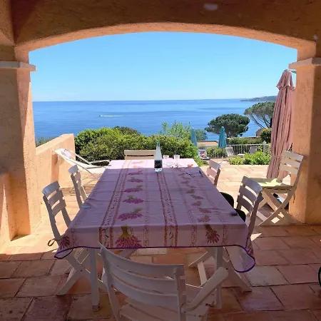 Du Temple D'amour Sainte-Maxime