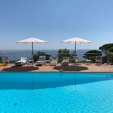 Du Temple D'amour * Sainte-Maxime